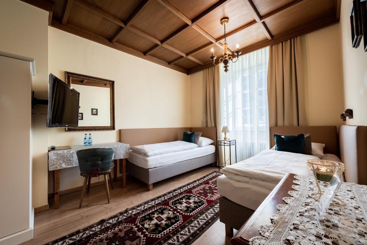 Schlosshotel Mitterhart Швац Екстер'єр фото